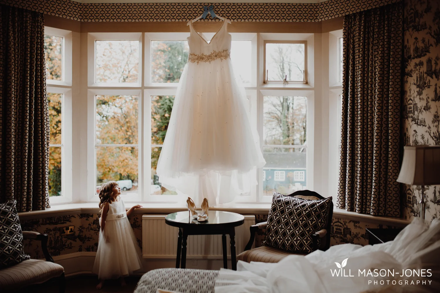  coed-y-mwstwr-welsh-wedding-photography 