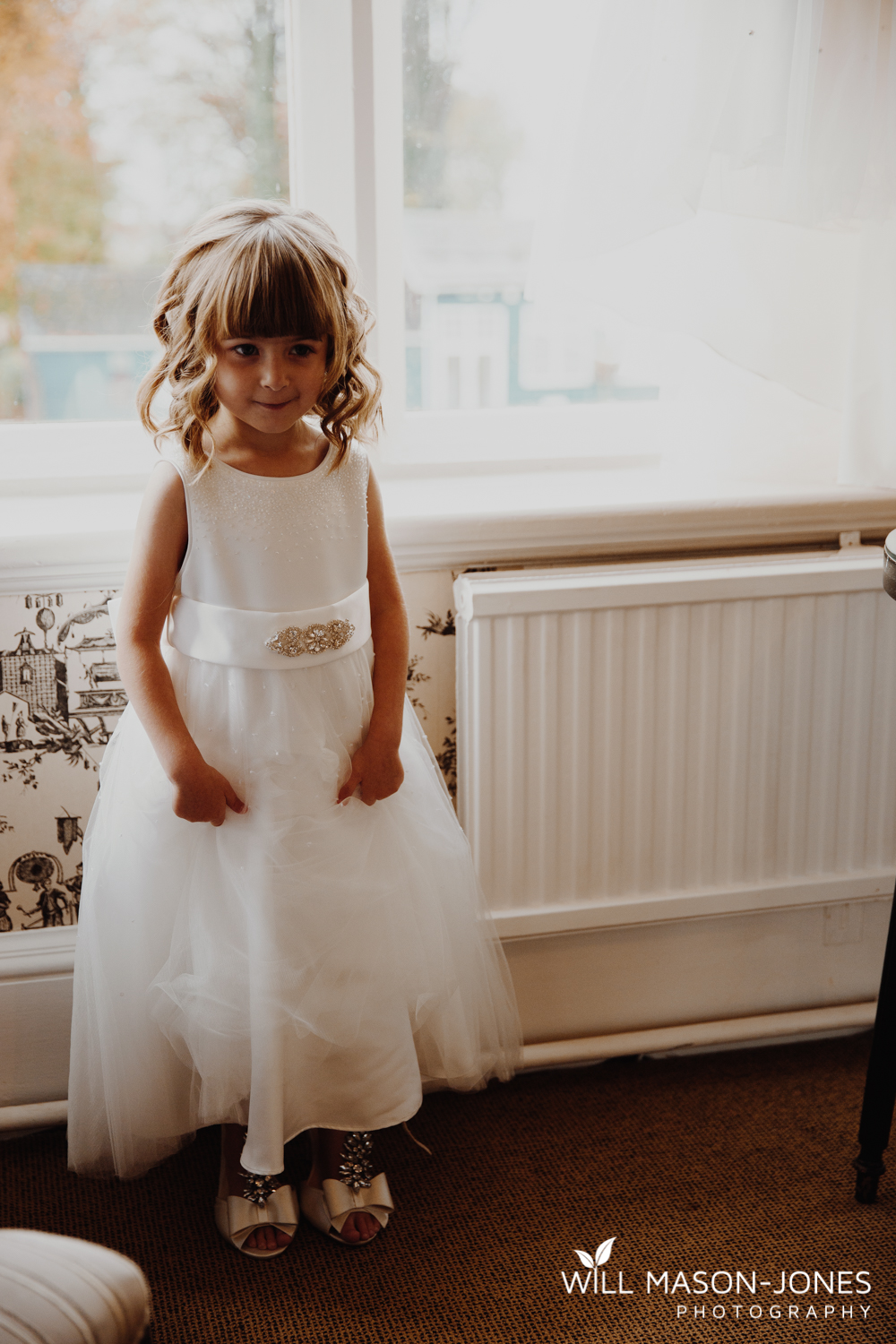  coed-y-mwstwr-welsh-wedding-photography 