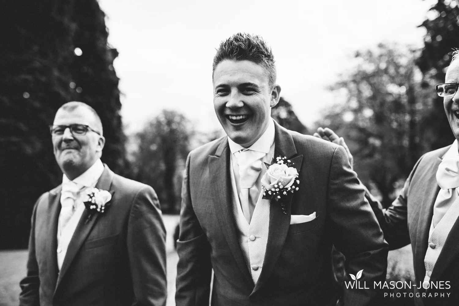  coed-y-mwstwr-welsh-wedding-photography 
