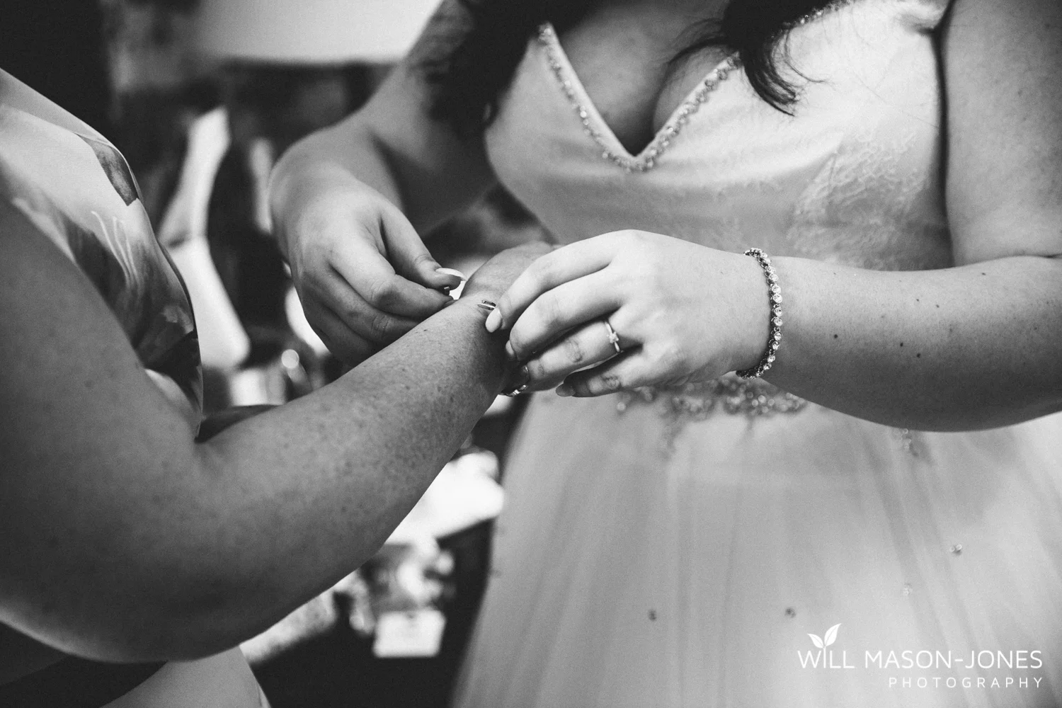  coed-y-mwstwr-welsh-wedding-photography 