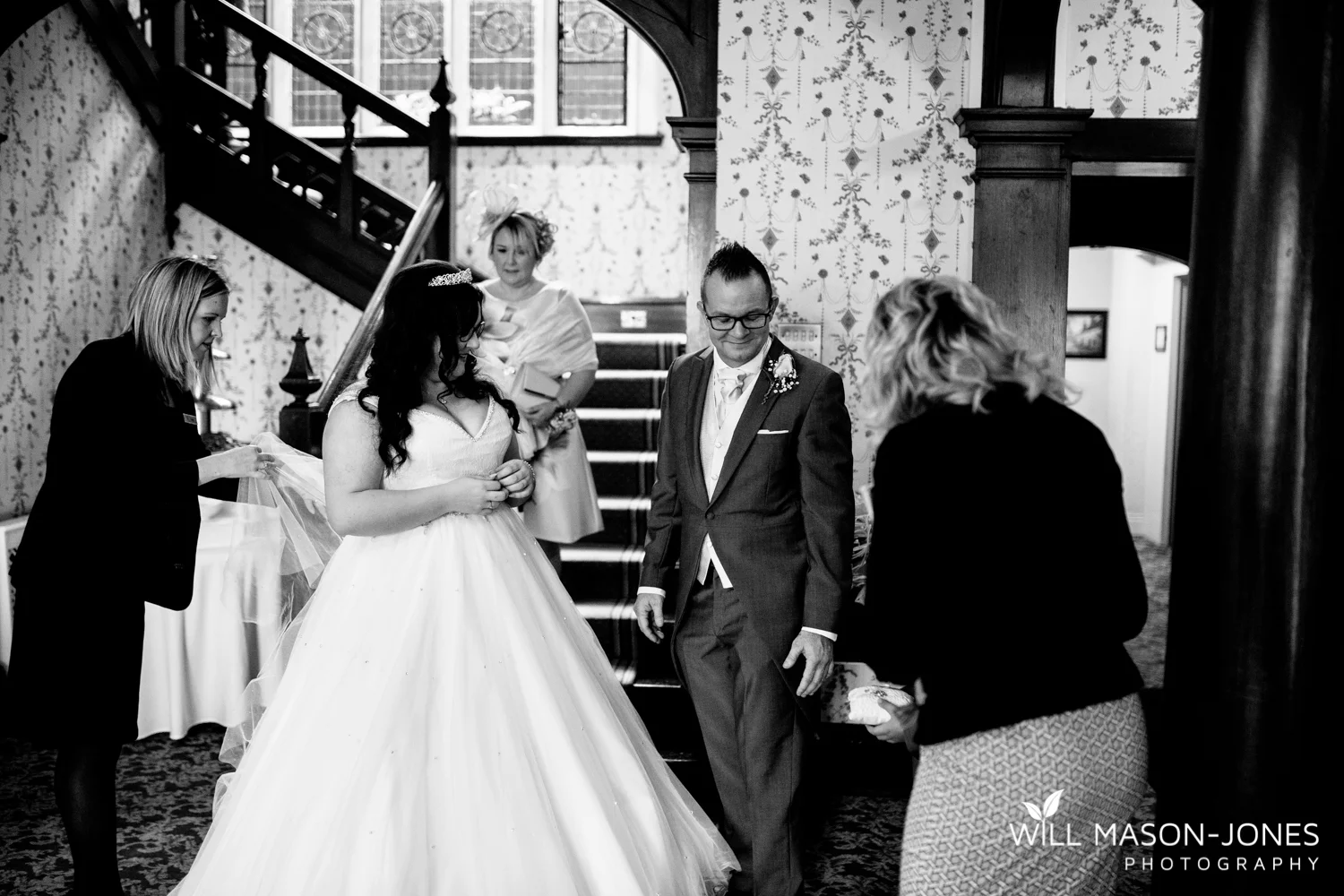  coed-y-mwstwr-welsh-wedding-photography 