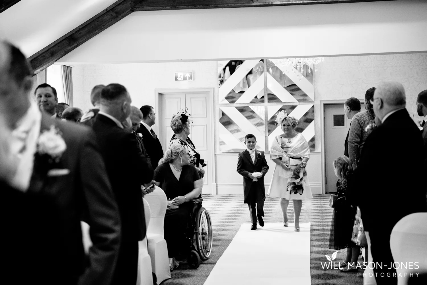  coed-y-mwstwr-welsh-wedding-photography 