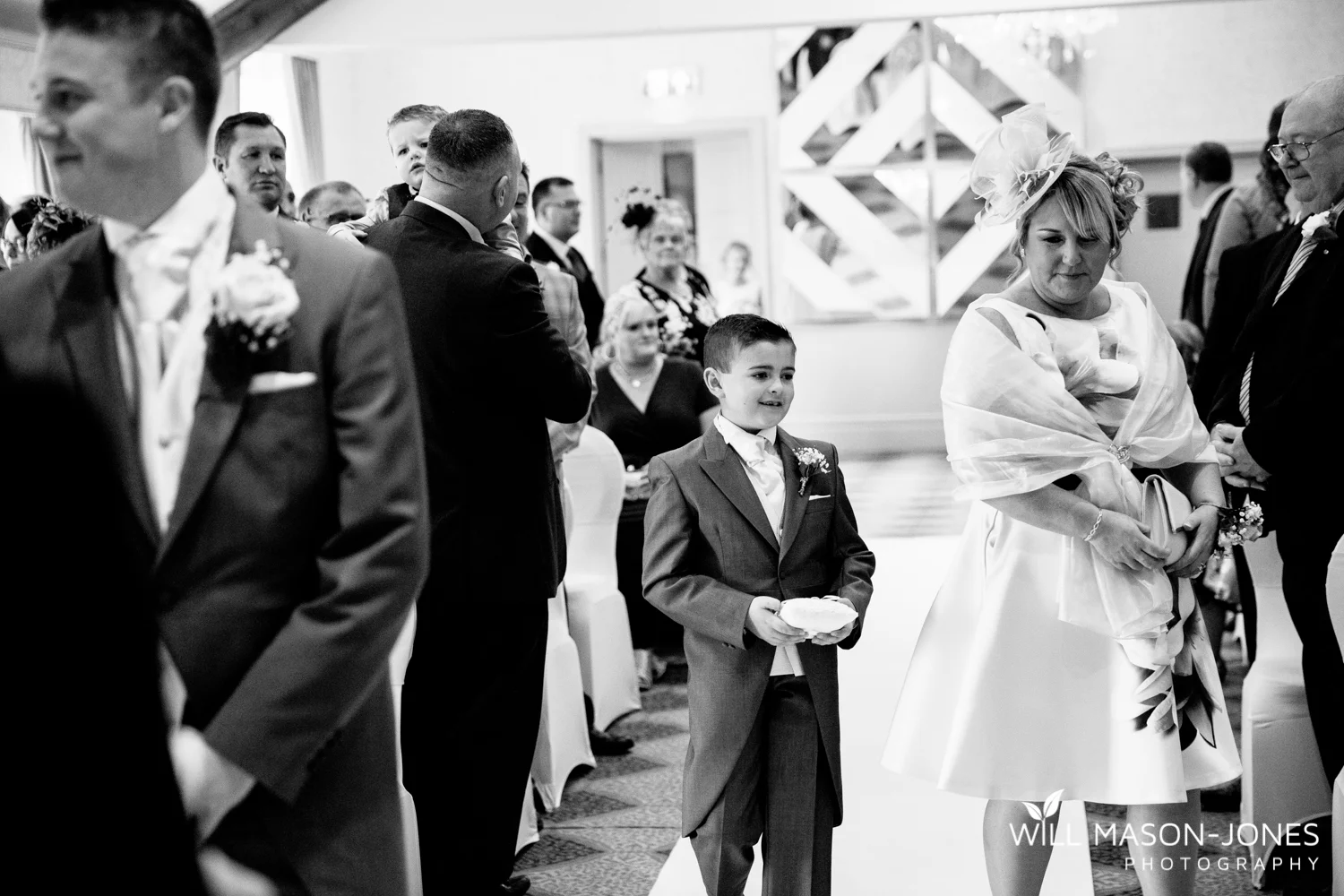  coed-y-mwstwr-welsh-wedding-photography 