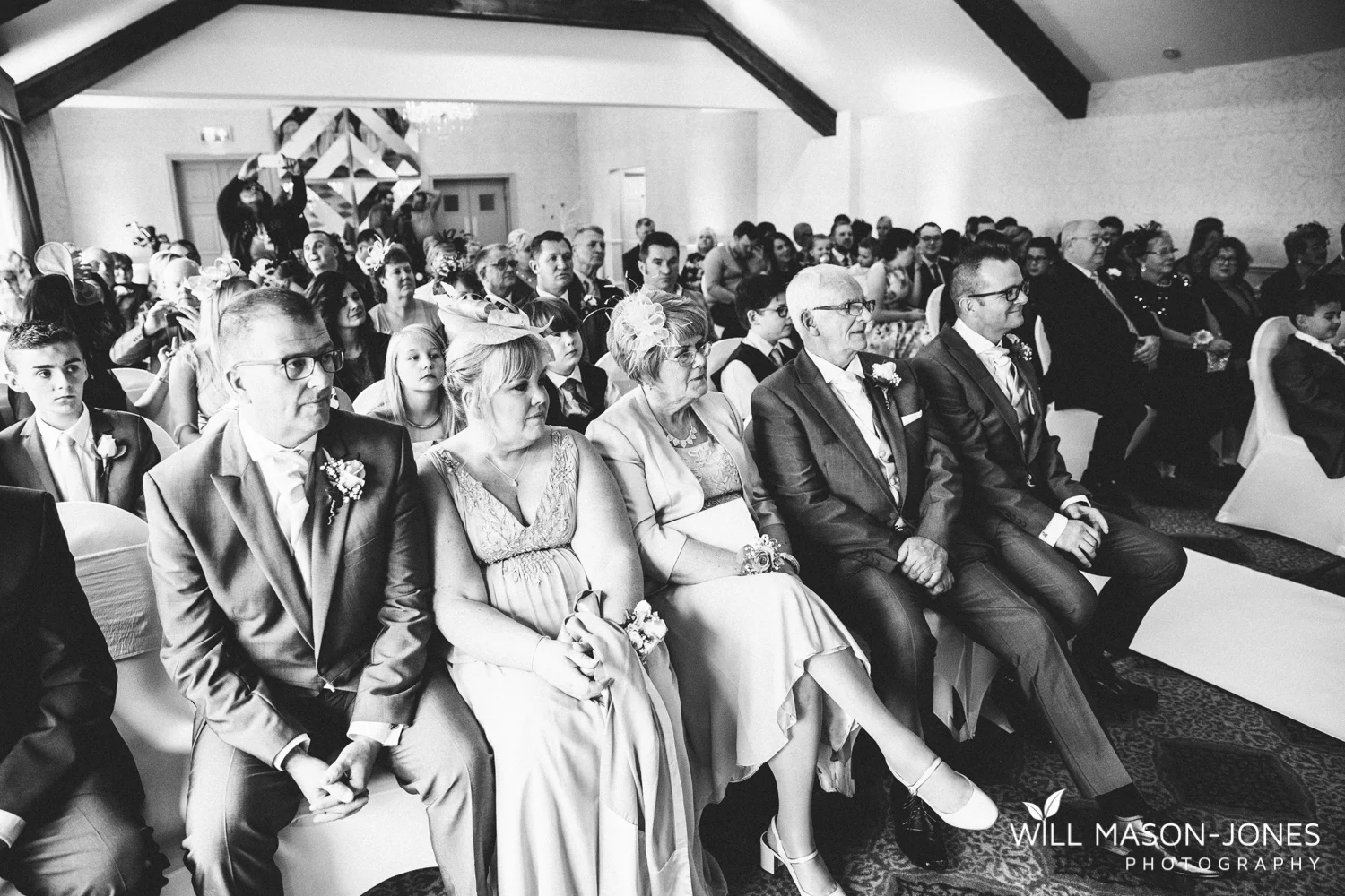  coed-y-mwstwr-welsh-wedding-photography 