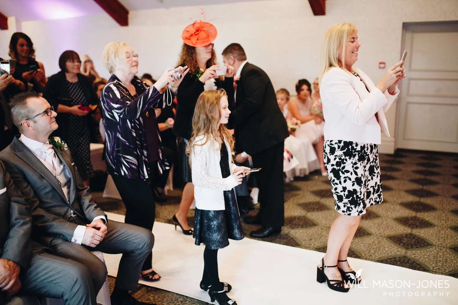  coed-y-mwstwr-welsh-wedding-photography 