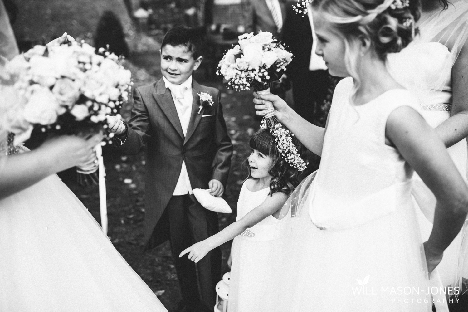  coed-y-mwstwr-welsh-wedding-photography 
