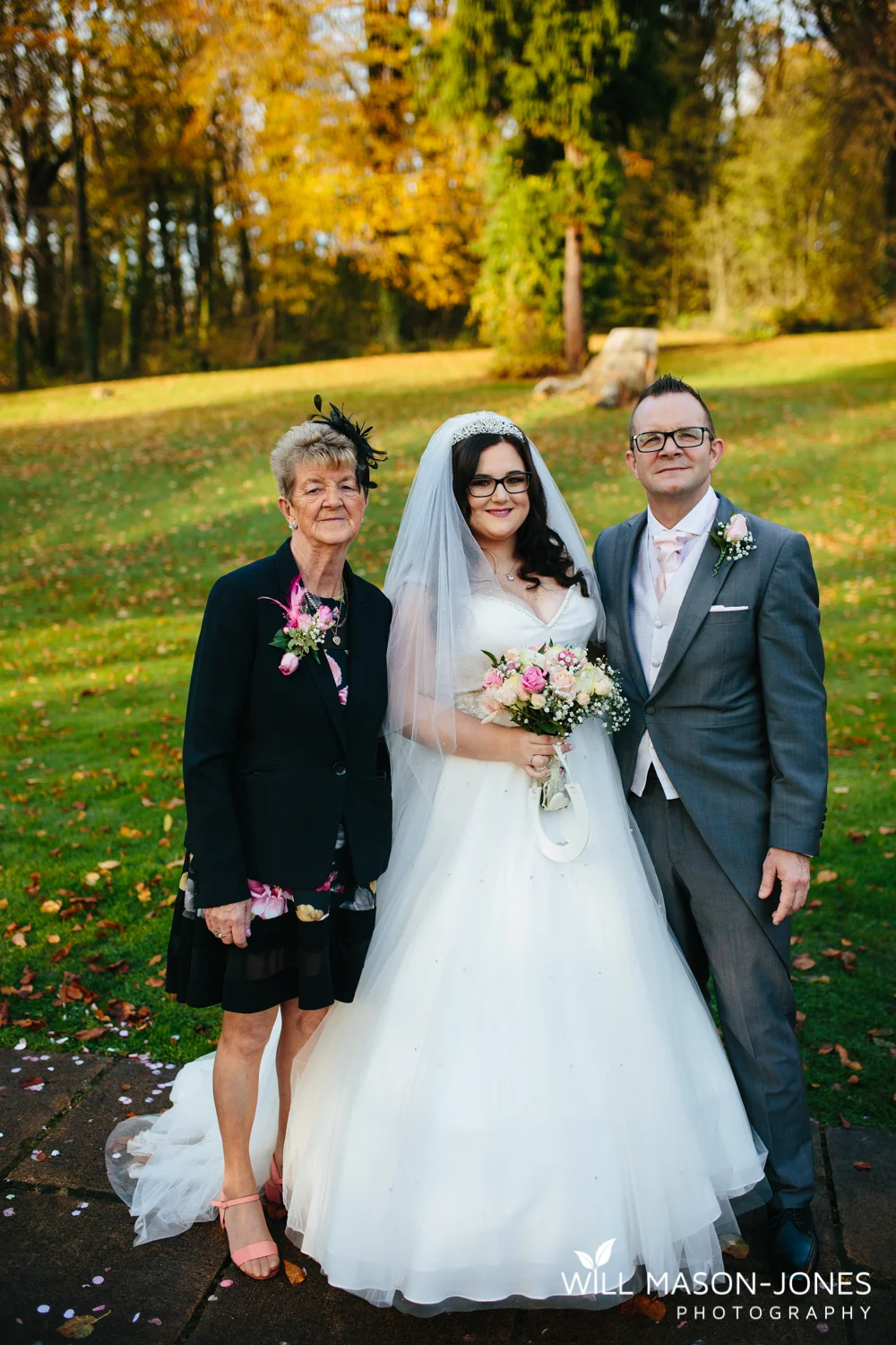  coed-y-mwstwr-welsh-wedding-photography 