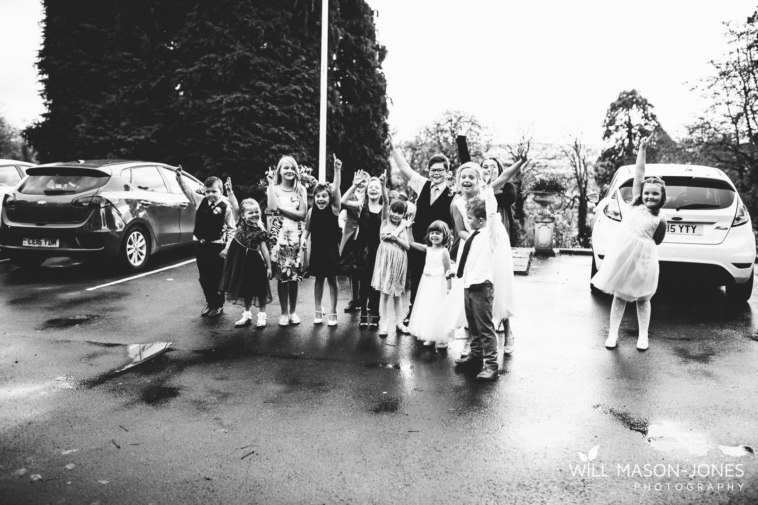  coed-y-mwstwr-welsh-wedding-photography 