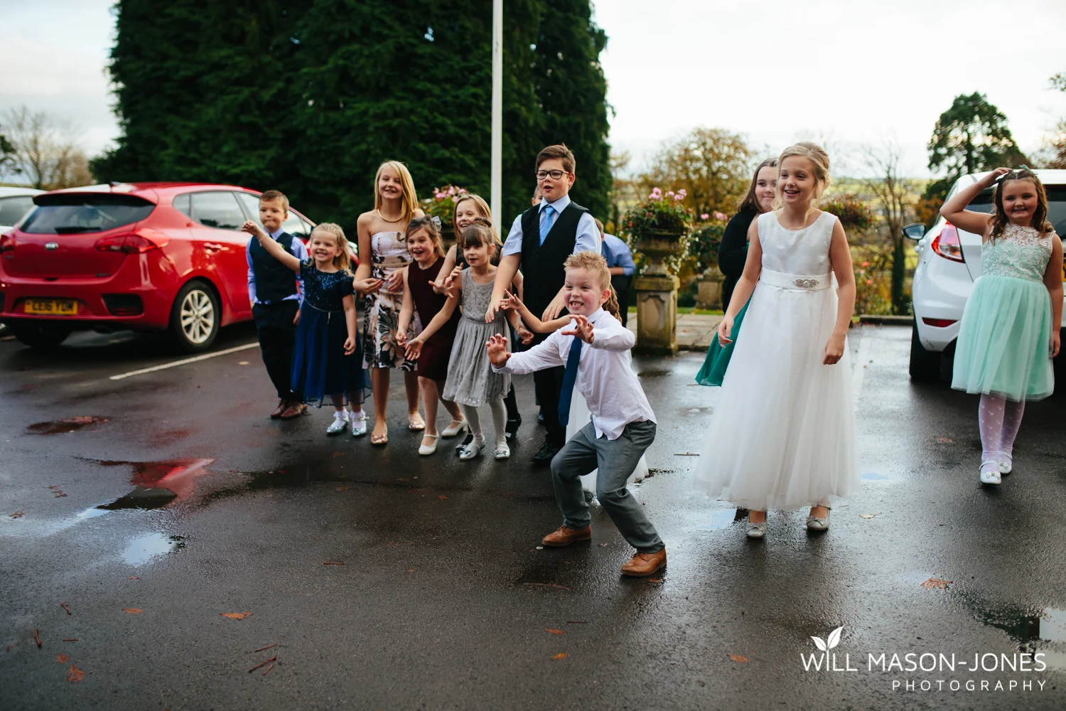  coed-y-mwstwr-welsh-wedding-photography 