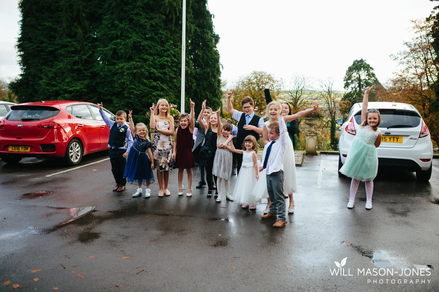 coed-y-mwstwr-welsh-wedding-photography 