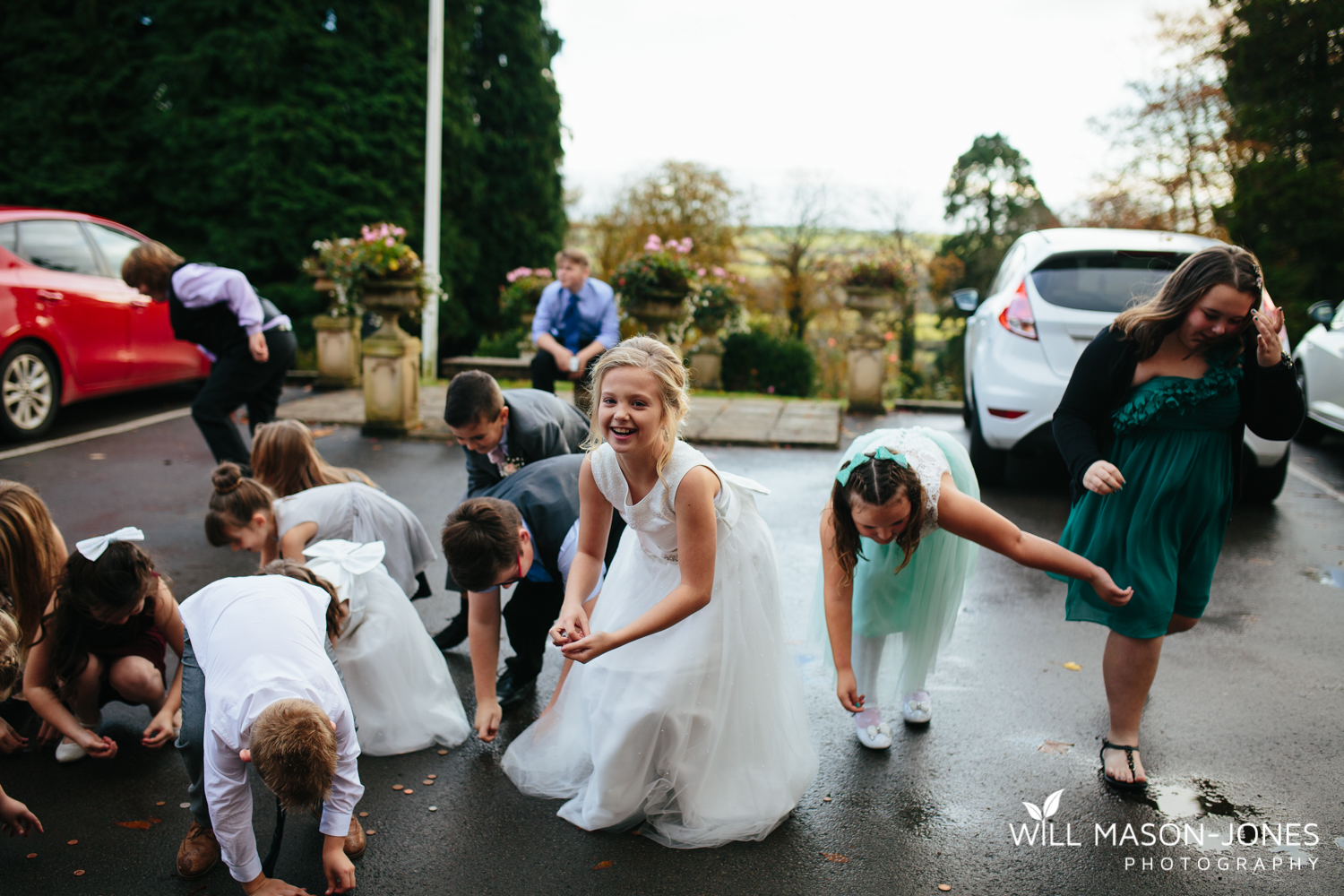  coed-y-mwstwr-welsh-wedding-photography 