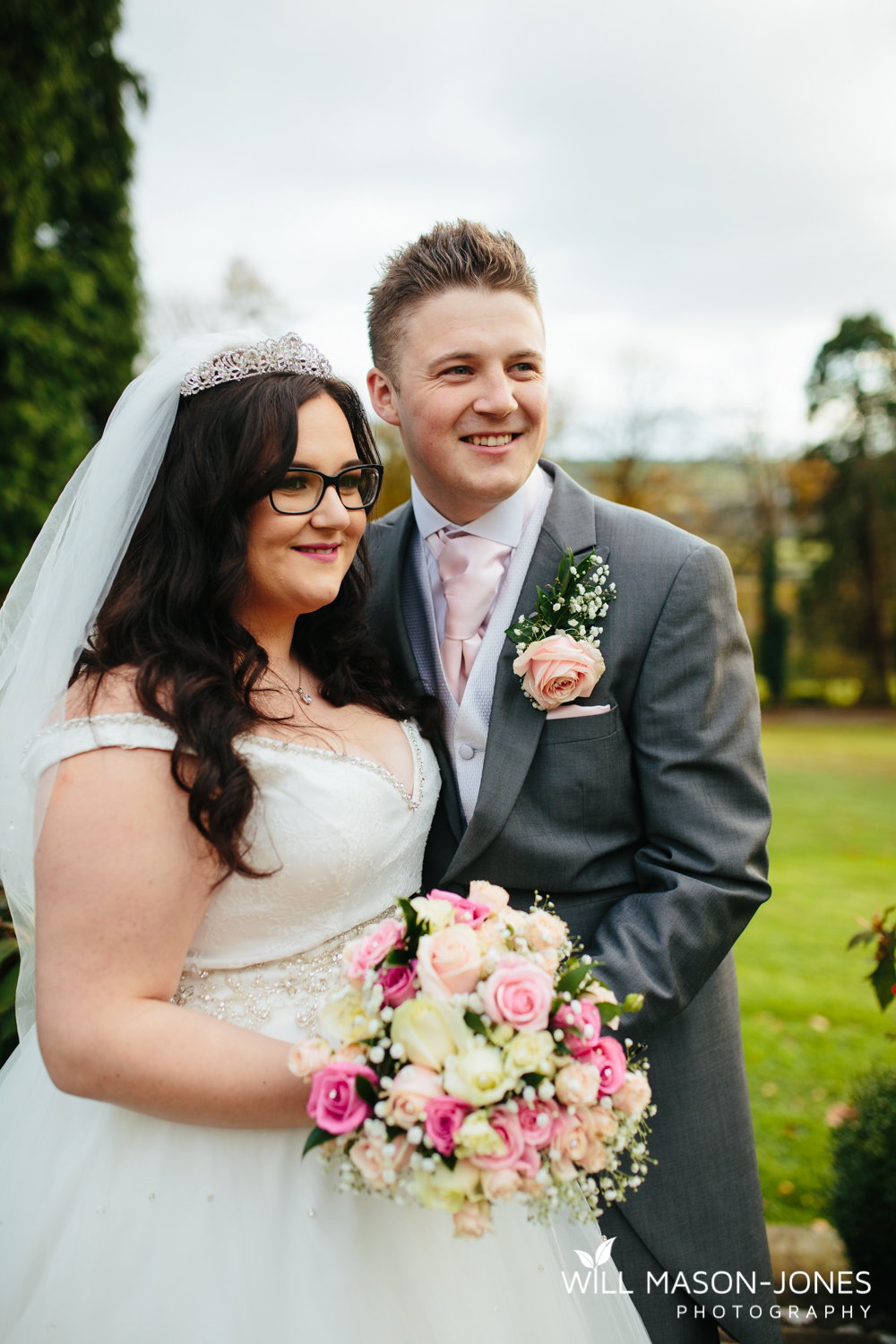  coed-y-mwstwr-welsh-wedding-photography 