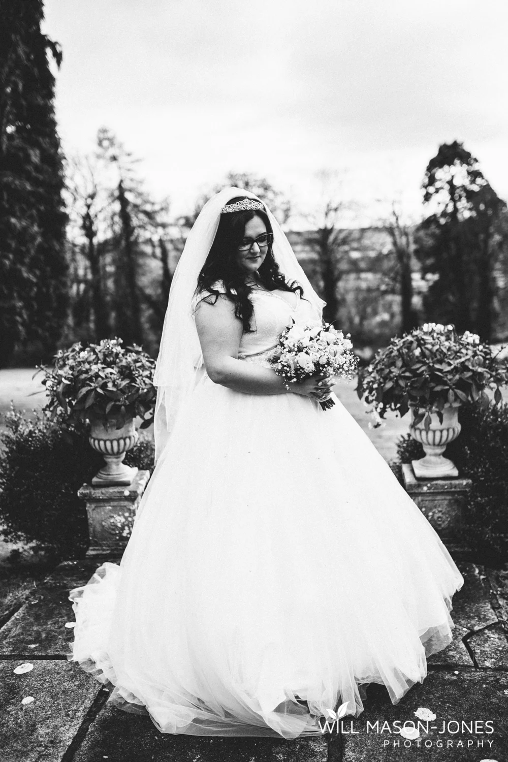  coed-y-mwstwr-welsh-wedding-photography 
