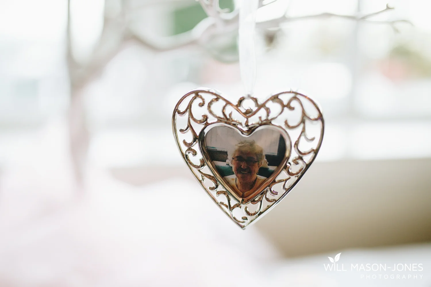  coed-y-mwstwr-welsh-wedding-photography 