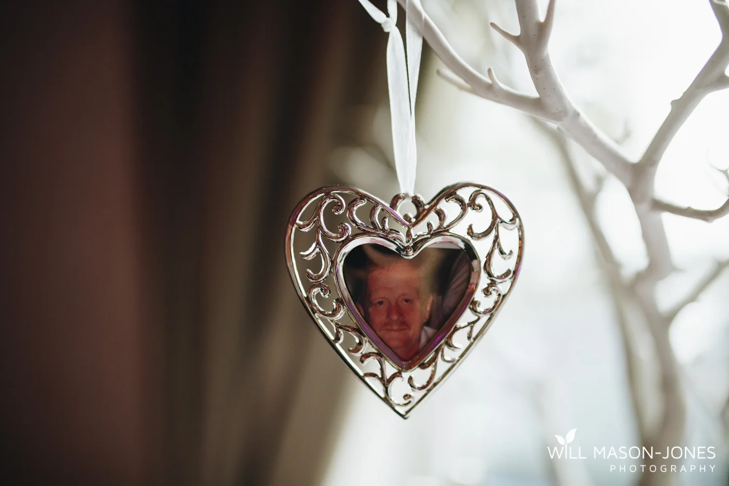  coed-y-mwstwr-welsh-wedding-photography 