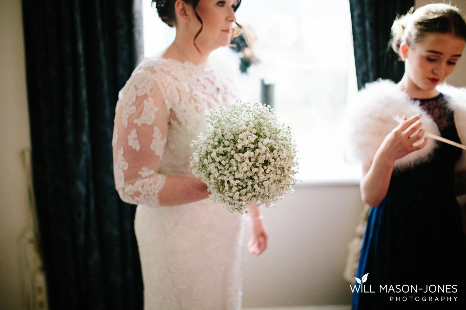 the-manor-crickhowell-wedding-documentary-photographer