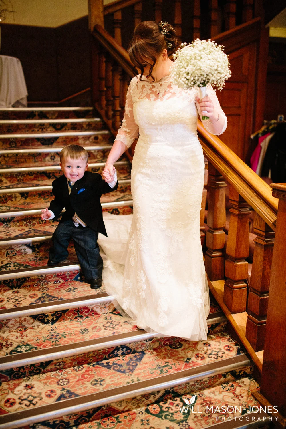the-manor-crickhowell-wedding-documentary-photographer