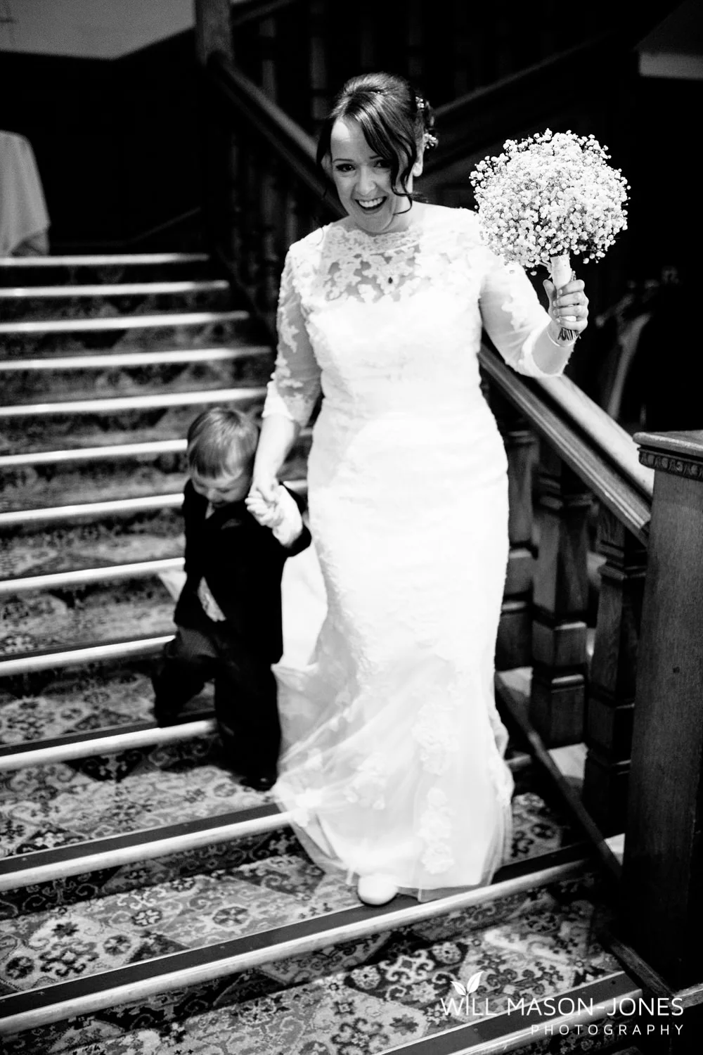 the-manor-crickhowell-wedding-documentary-photographer