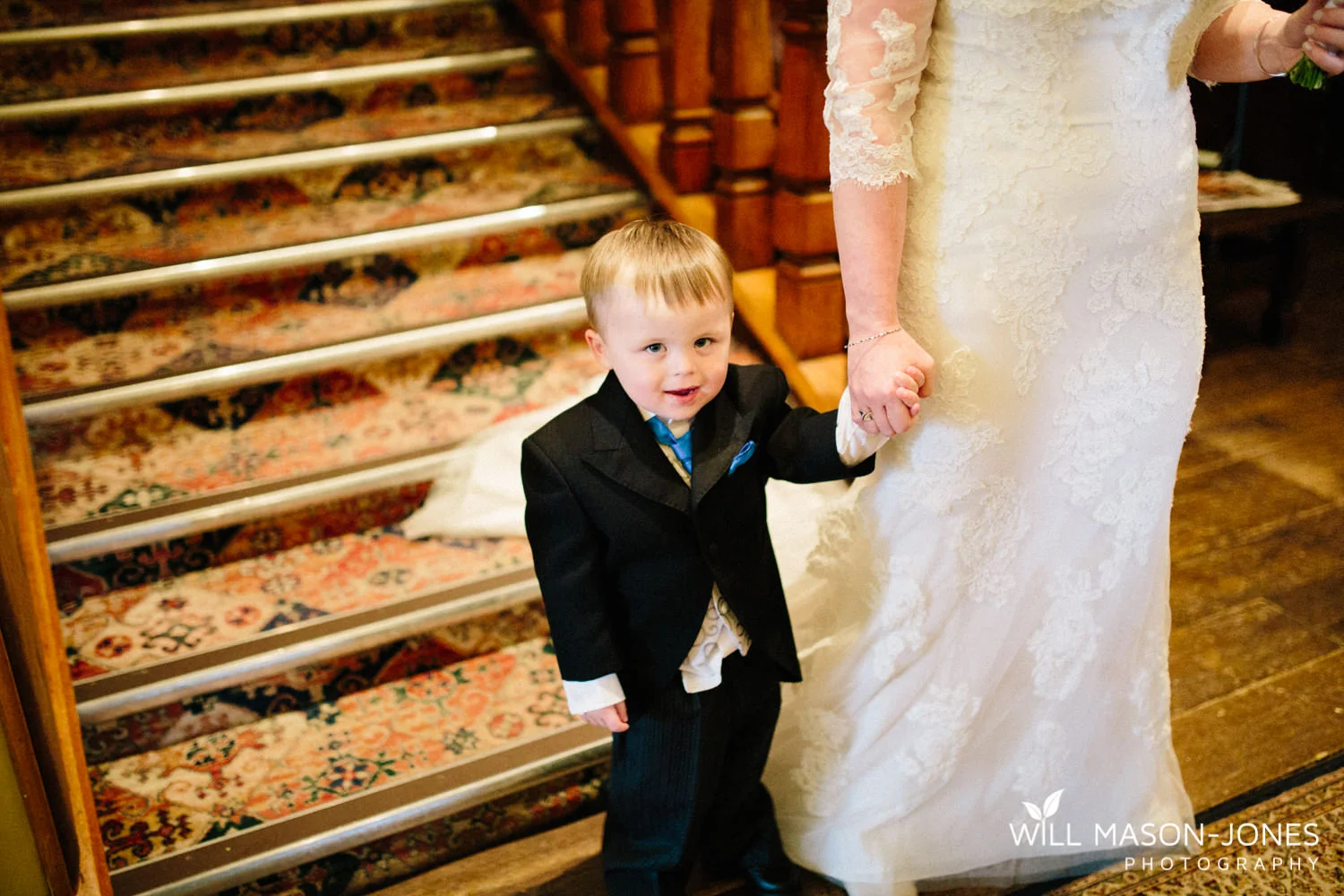 the-manor-crickhowell-wedding-documentary-photographer