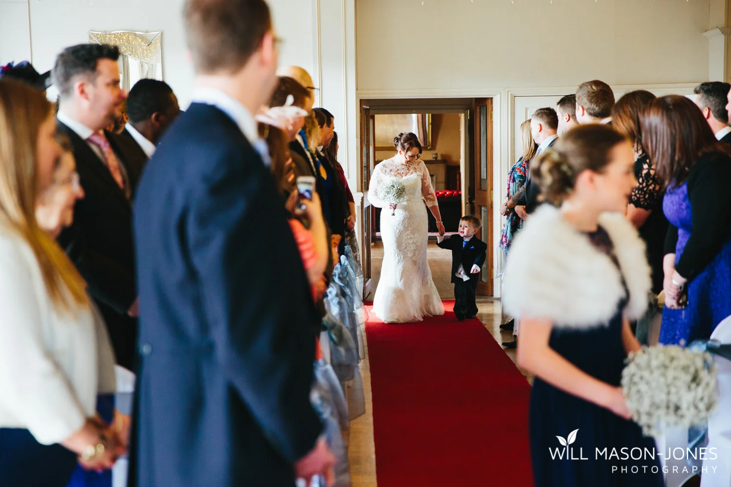 the-manor-crickhowell-wedding-documentary-photographer