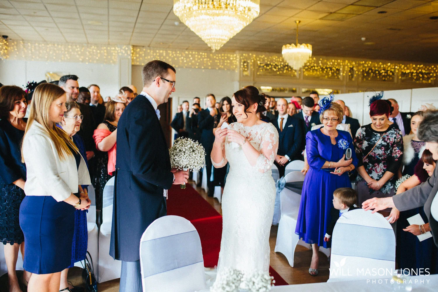 the-manor-crickhowell-wedding-documentary-photographer