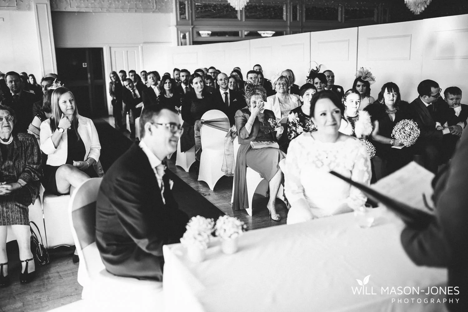 the-manor-crickhowell-wedding-documentary-photographer