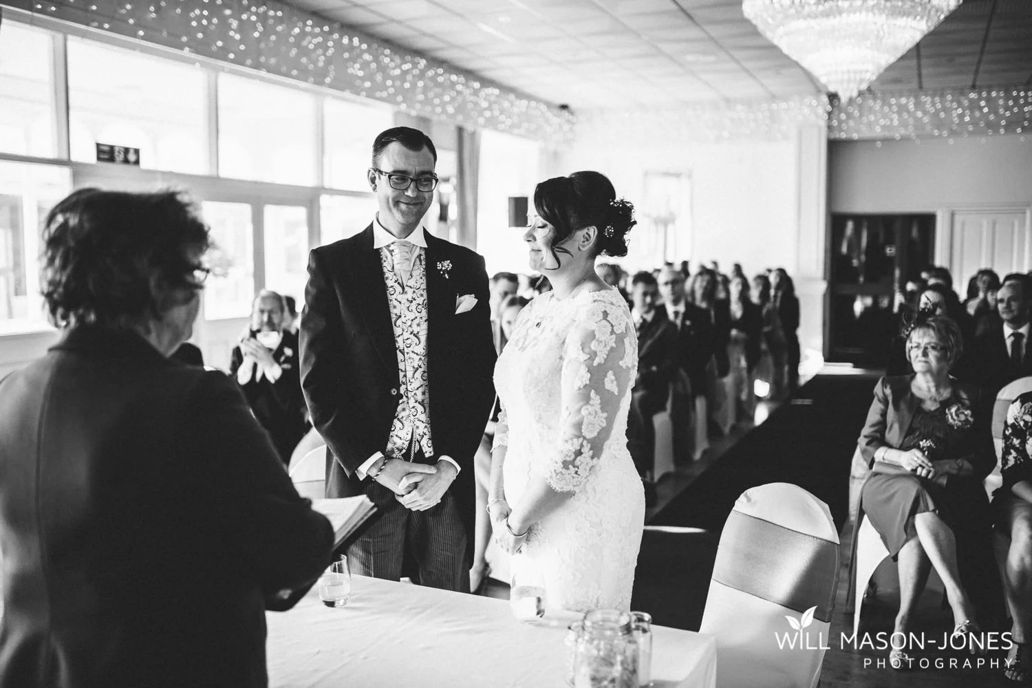 the-manor-crickhowell-wedding-documentary-photographer