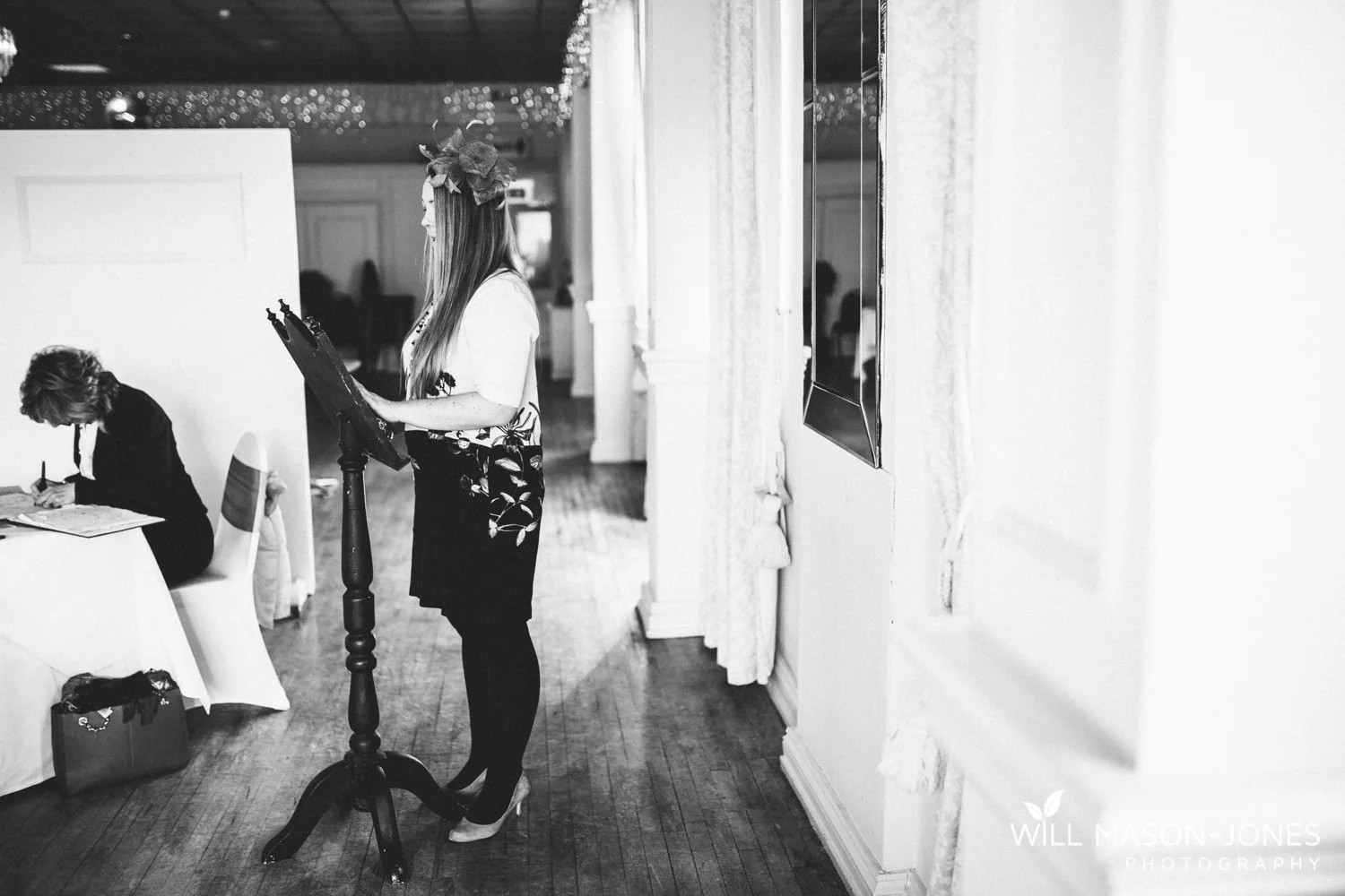 the-manor-crickhowell-wedding-documentary-photographer