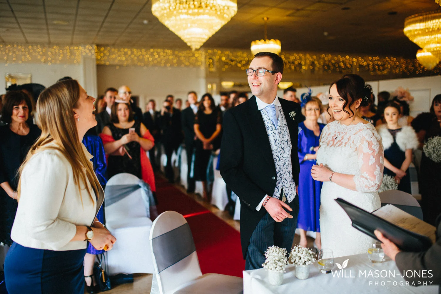the-manor-crickhowell-wedding-documentary-photographer