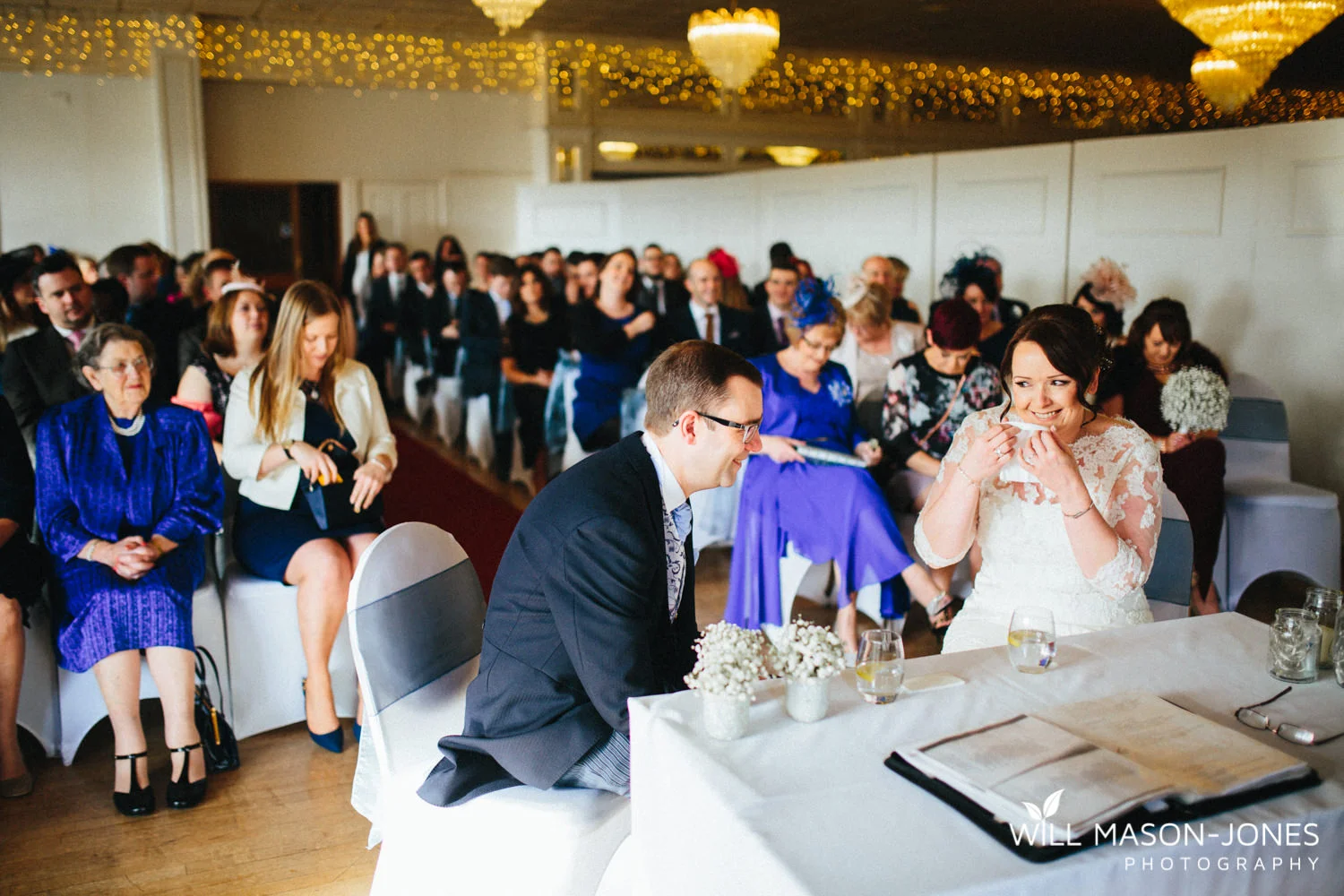 the-manor-crickhowell-wedding-documentary-photographer