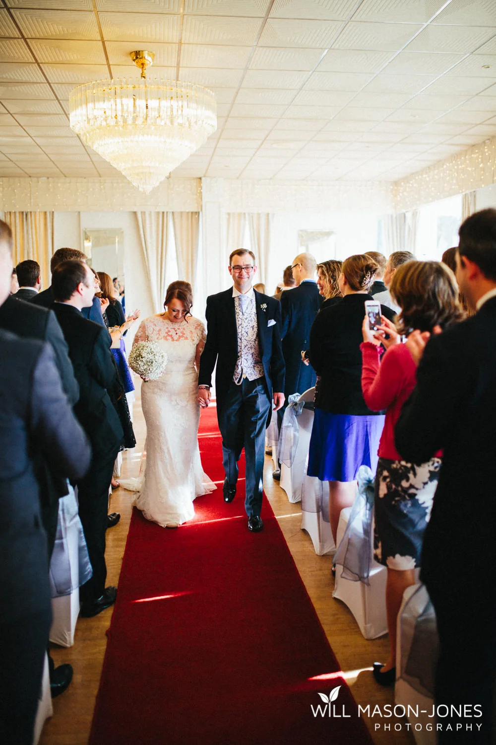 the-manor-crickhowell-wedding-documentary-photographer