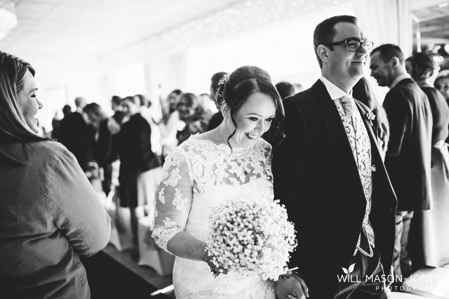 the-manor-crickhowell-wedding-documentary-photographer