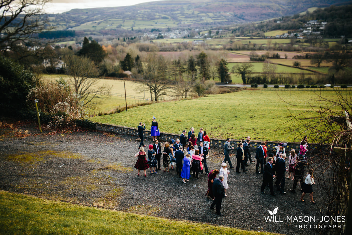 the-manor-crickhowell-wedding-documentary-photographer