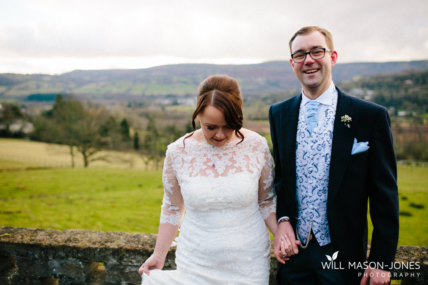 the-manor-crickhowell-wedding-documentary-photographer