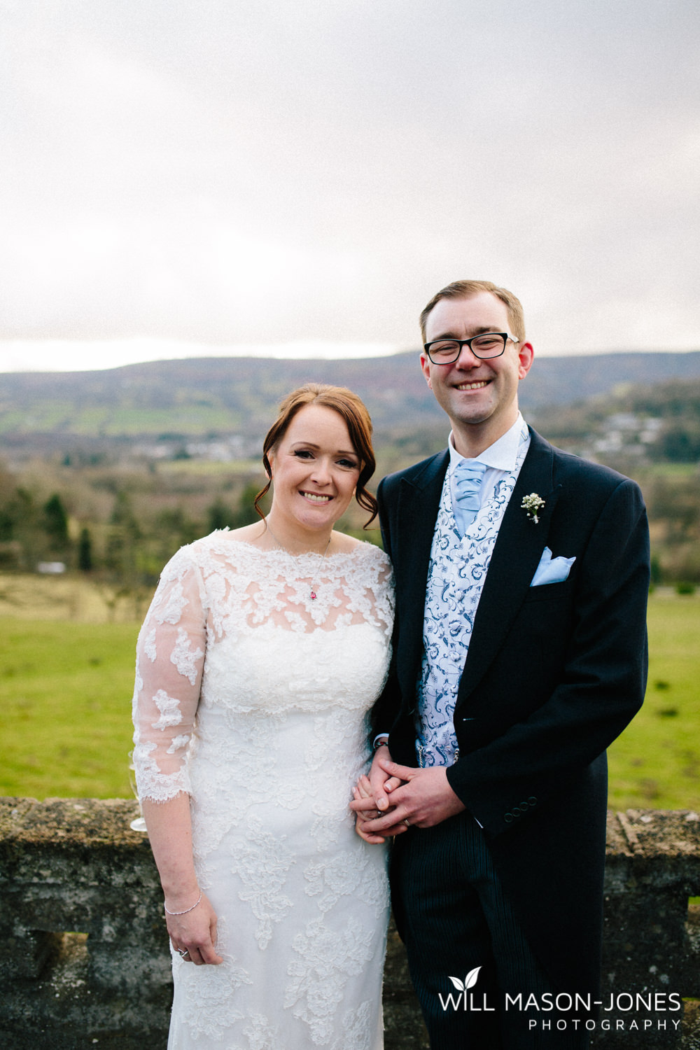 the-manor-crickhowell-wedding-documentary-photographer