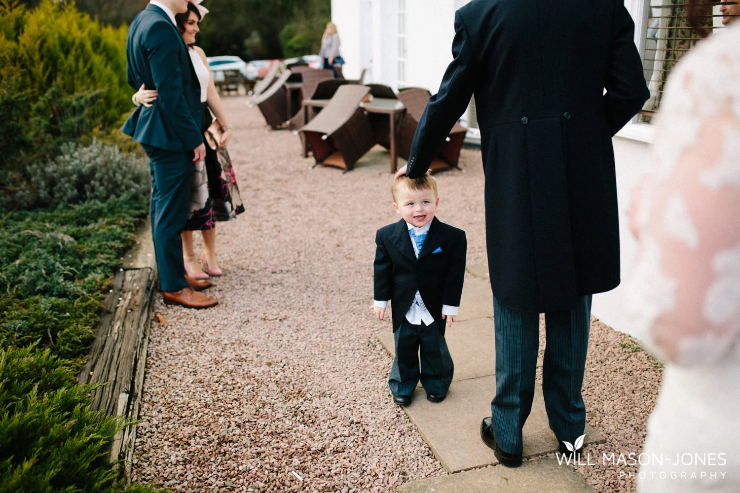 the-manor-crickhowell-wedding-documentary-photographer