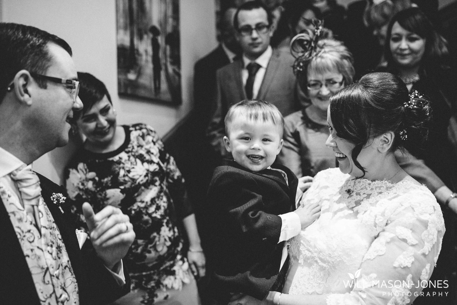 the-manor-crickhowell-wedding-documentary-photographer