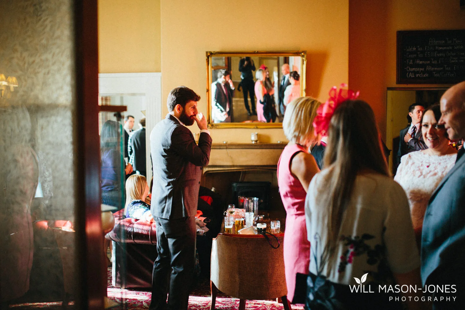 the-manor-crickhowell-wedding-documentary-photographer