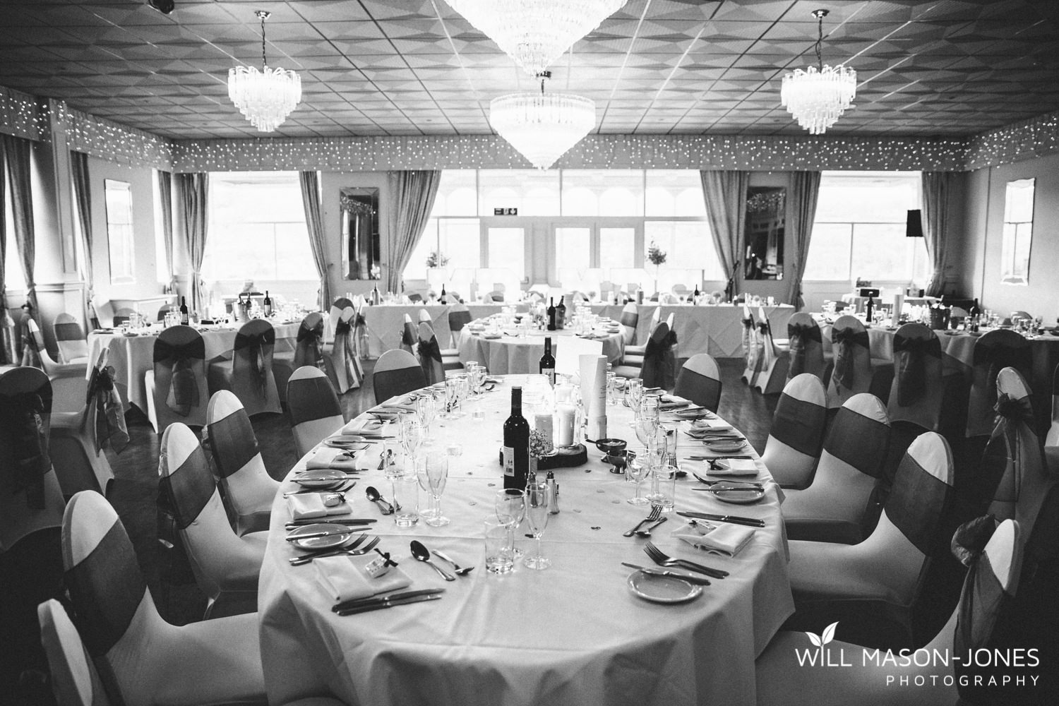 the-manor-crickhowell-wedding-documentary-photographer