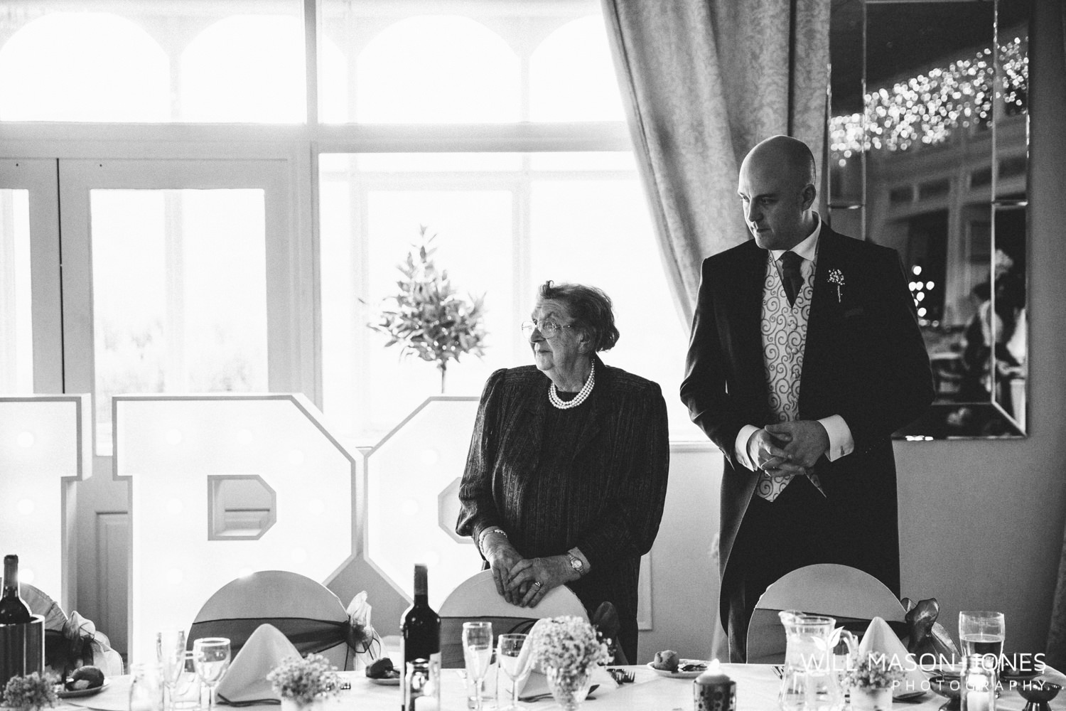 the-manor-crickhowell-wedding-documentary-photographer