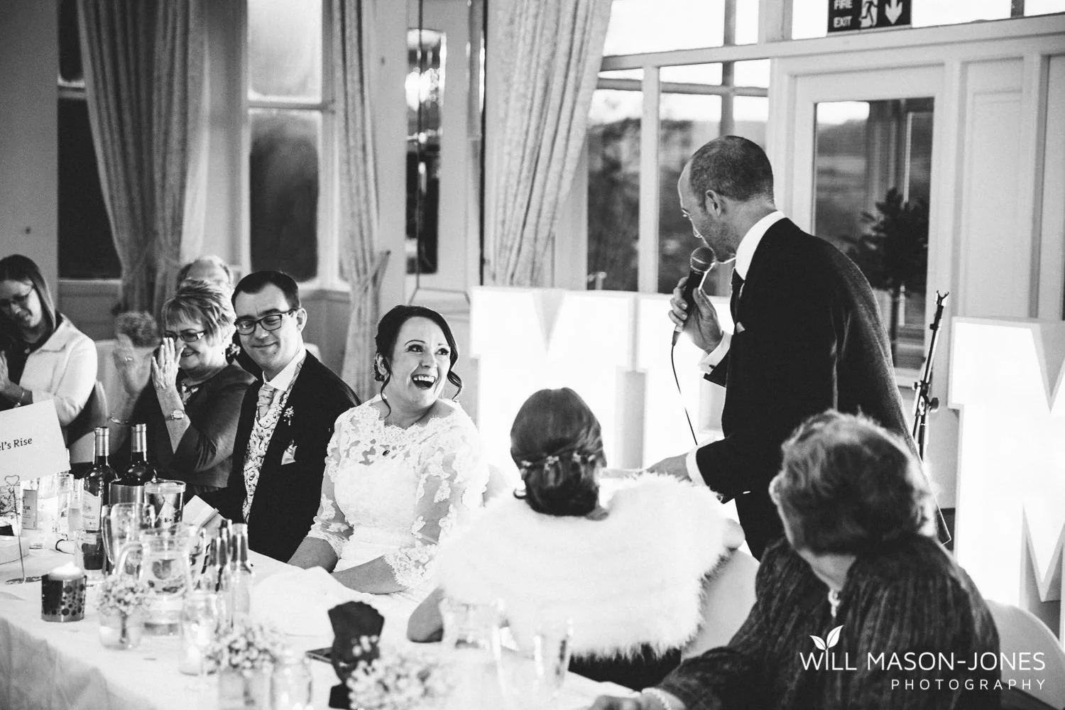 the-manor-crickhowell-wedding-documentary-photographer
