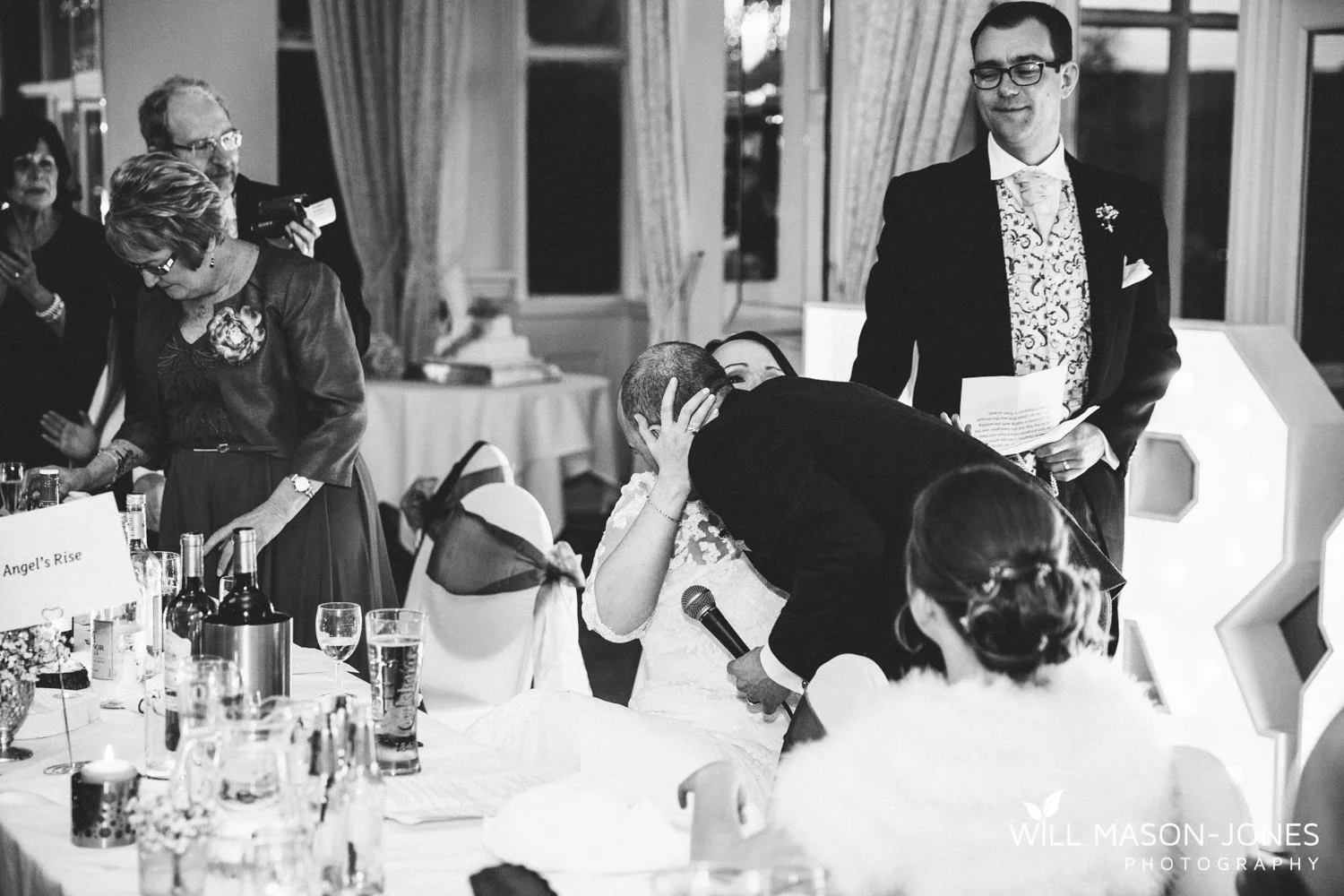 the-manor-crickhowell-wedding-documentary-photographer