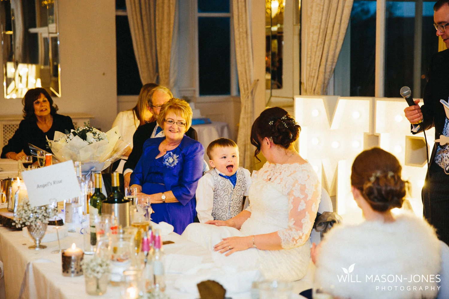 the-manor-crickhowell-wedding-documentary-photographer