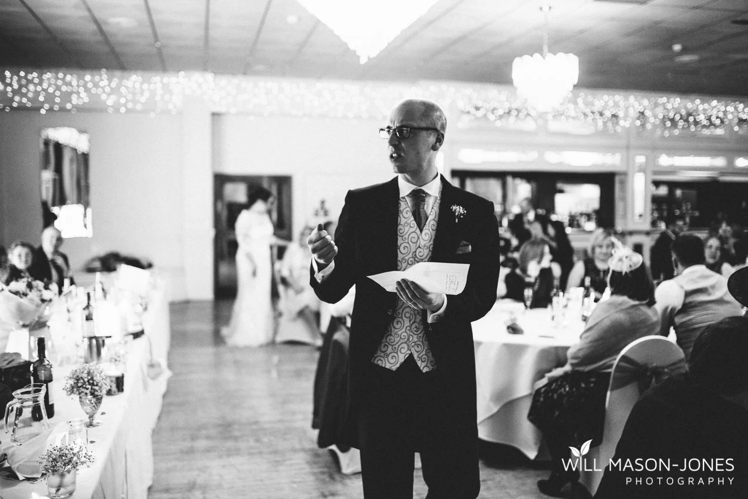 the-manor-crickhowell-wedding-documentary-photographer