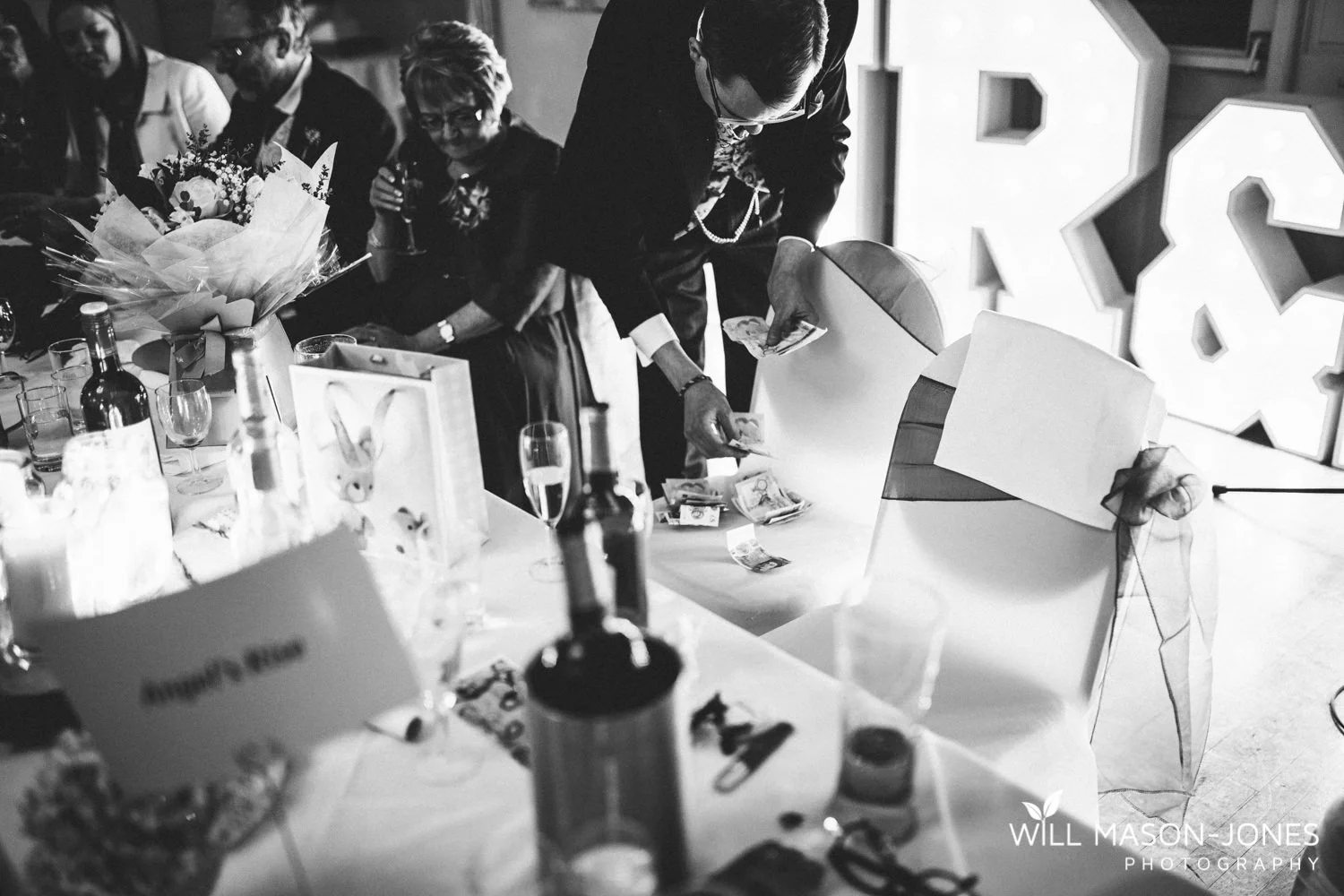 the-manor-crickhowell-wedding-documentary-photographer