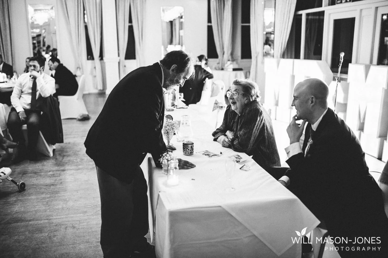 the-manor-crickhowell-wedding-documentary-photographer