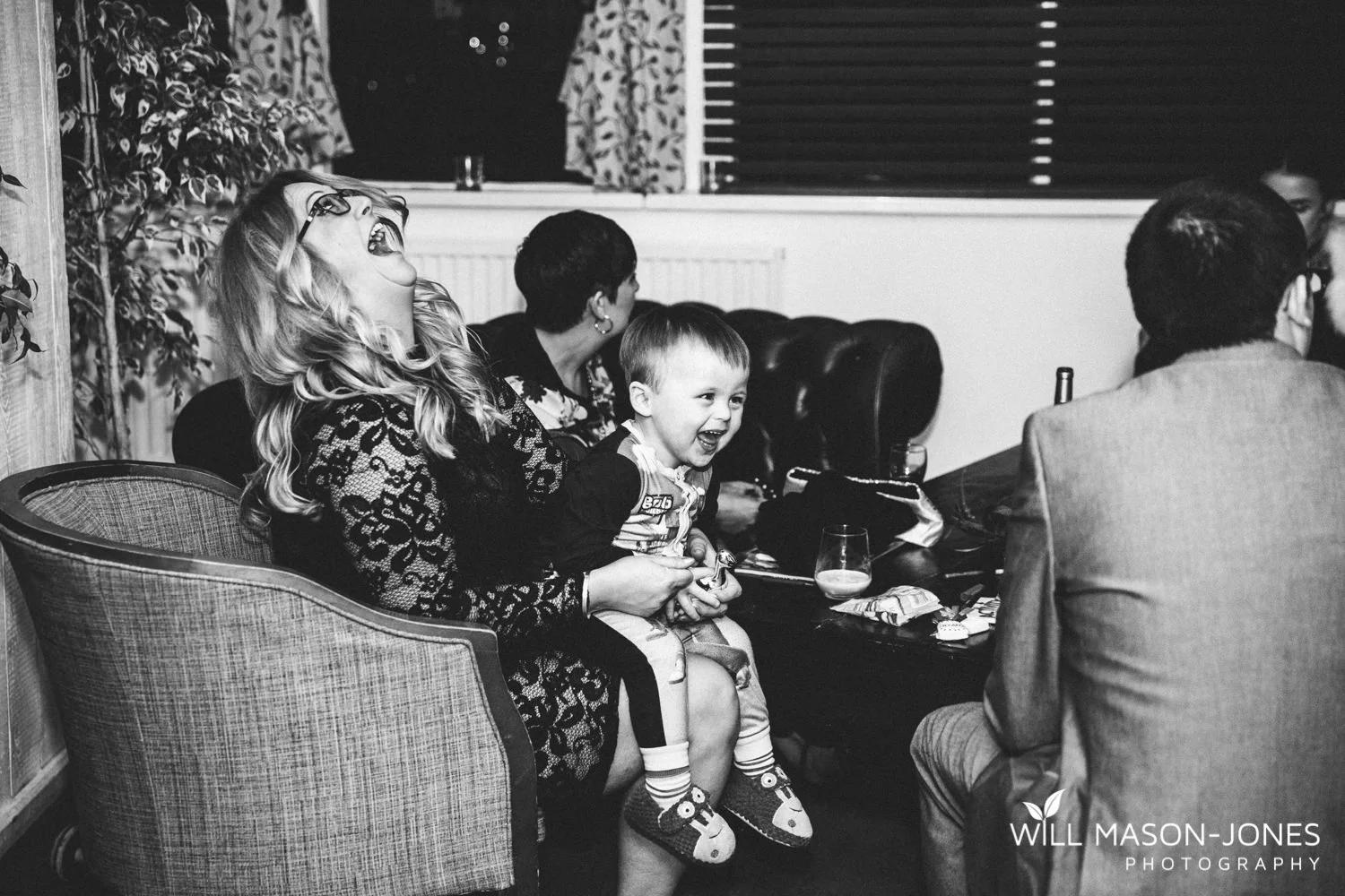 the-manor-crickhowell-wedding-documentary-photographer