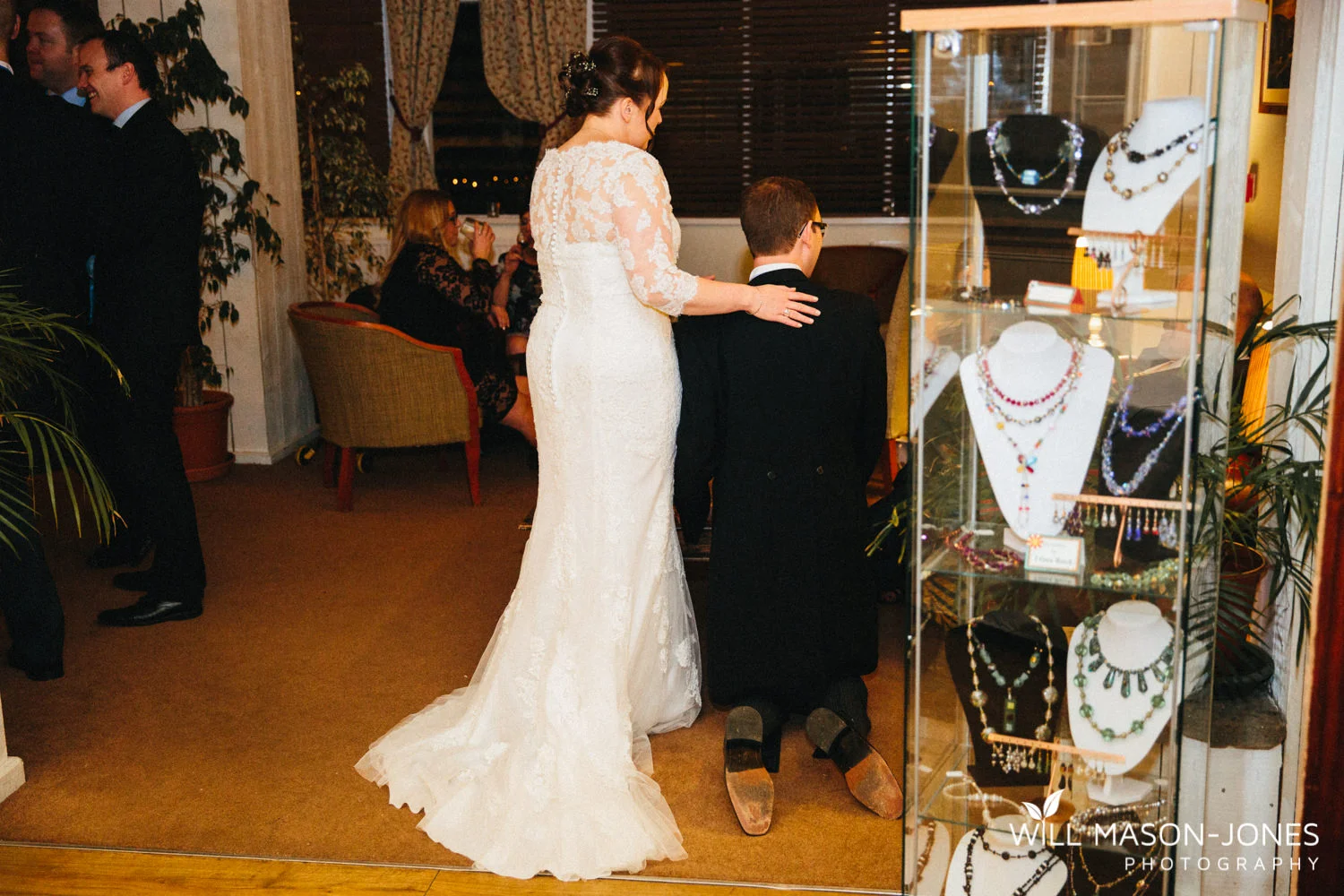 the-manor-crickhowell-wedding-documentary-photographer