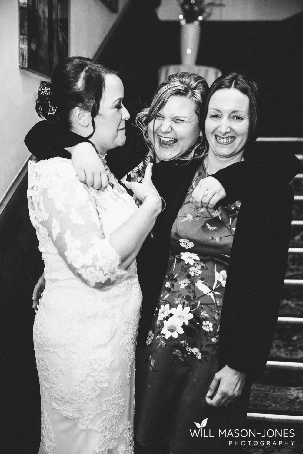 the-manor-crickhowell-wedding-documentary-photographer