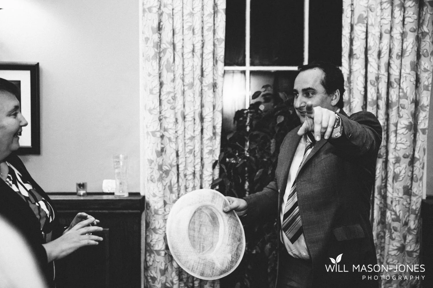 the-manor-crickhowell-wedding-documentary-photographer